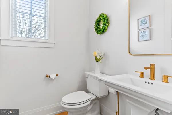 $1,585,000 | 1 Strawberry Lane, Lititz, PA 17543