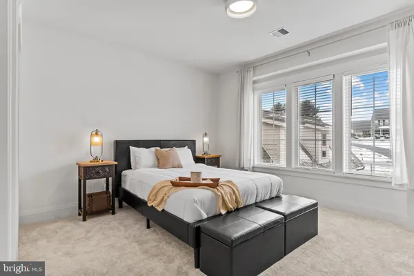 $1,585,000 | 1 Strawberry Lane, Lititz, PA 17543