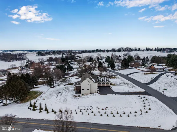 $1,585,000 | 1 Strawberry Lane, Lititz, PA 17543