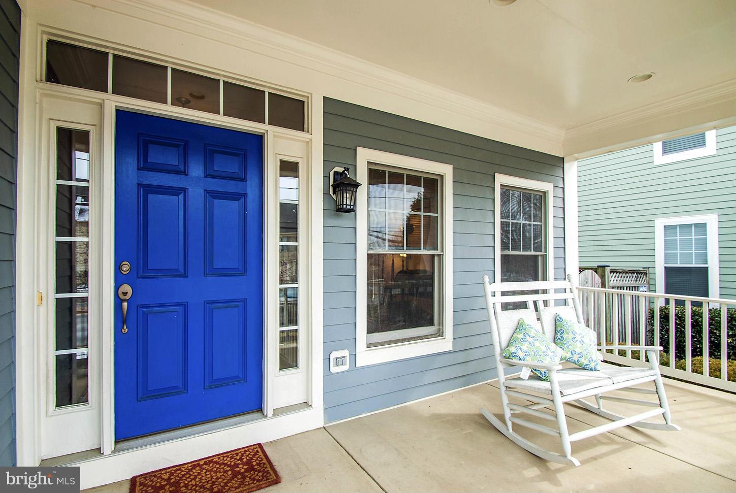 2173 South Glebe Road Arlington, VA 22206 - Photo 3 of 30 Charming Front Porch