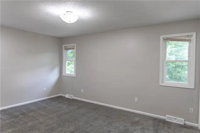 $338,000 | 5710 Northwest Raintree Drive, Parkville, MO 64152