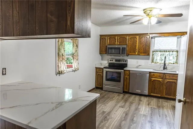 $338,000 | 5710 Northwest Raintree Drive, Parkville, MO 64152