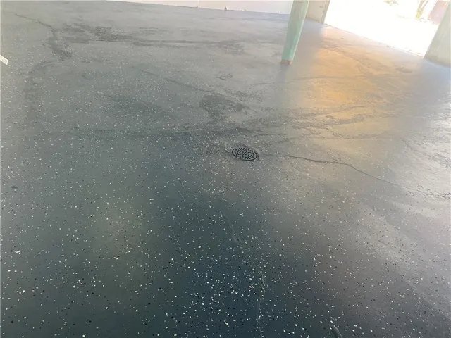 $338,000 | 5710 Northwest Raintree Drive, Parkville, MO 64152