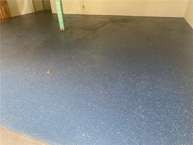 $338,000 | 5710 Northwest Raintree Drive, Parkville, MO 64152