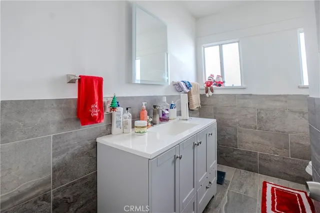 $799,000 | 5146 Chesley Avenue, Los Angeles, CA 90043