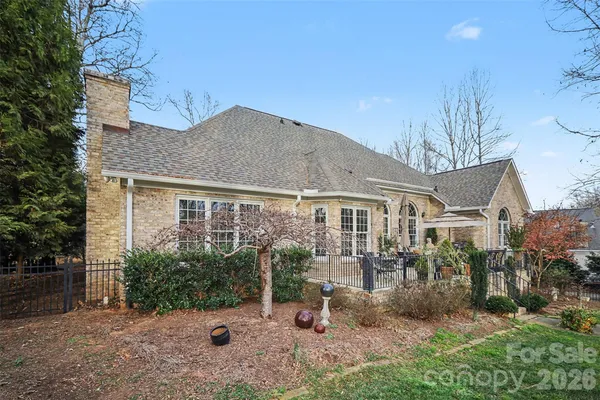 $997,900 | 6722 Fox Ridge Circle, Unit 56, Davidson, NC 28036