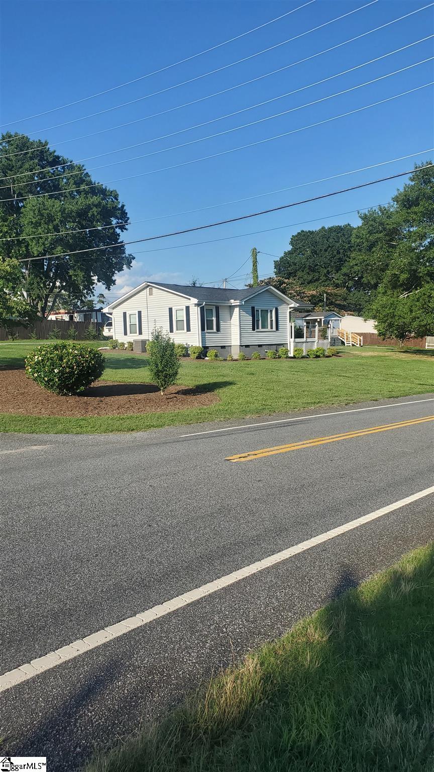 2578 Racing Road Greer, SC 29651 - Photo 3 of 16 Gallery Image 3