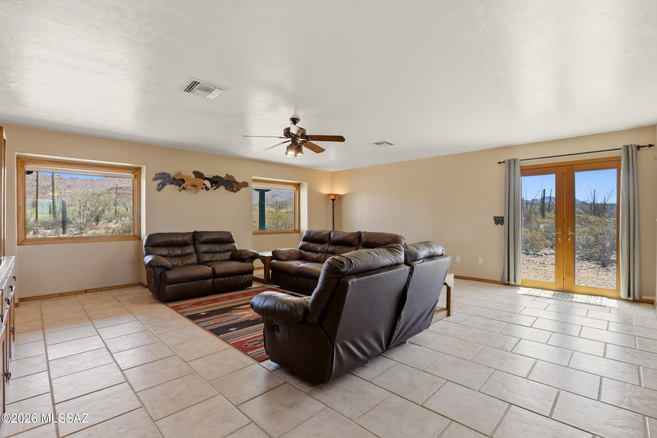 10855 West Mile Wide Road Tucson, AZ 85743 - Photo 8 of 47 Living Room