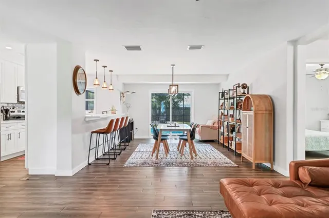 $5,000 | 2141 Hyde Park Street, Sarasota, FL 34239