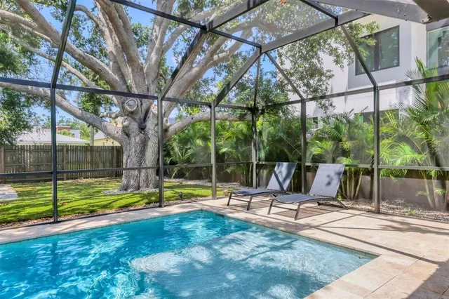 $5,000 | 2141 Hyde Park Street, Sarasota, FL 34239