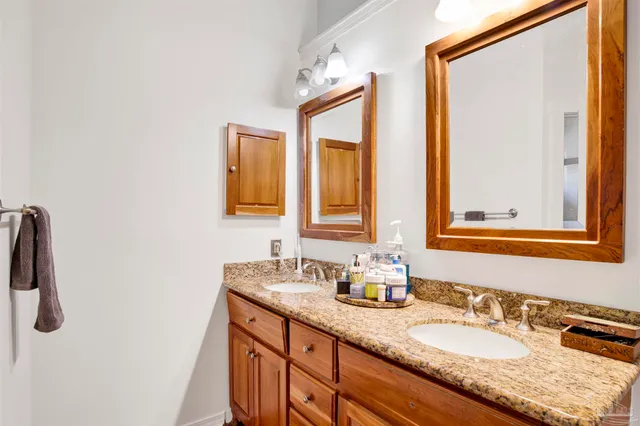 $355,000 | 2718 Summertree Lane, Gulf Breeze, FL 32563