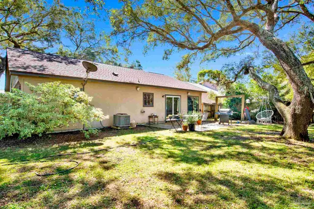 $355,000 | 2718 Summertree Lane, Gulf Breeze, FL 32563