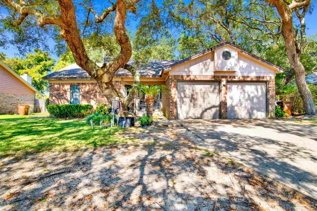 $355,000 | 2718 Summertree Lane, Gulf Breeze, FL 32563