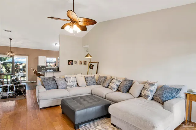 $355,000 | 2718 Summertree Lane, Gulf Breeze, FL 32563