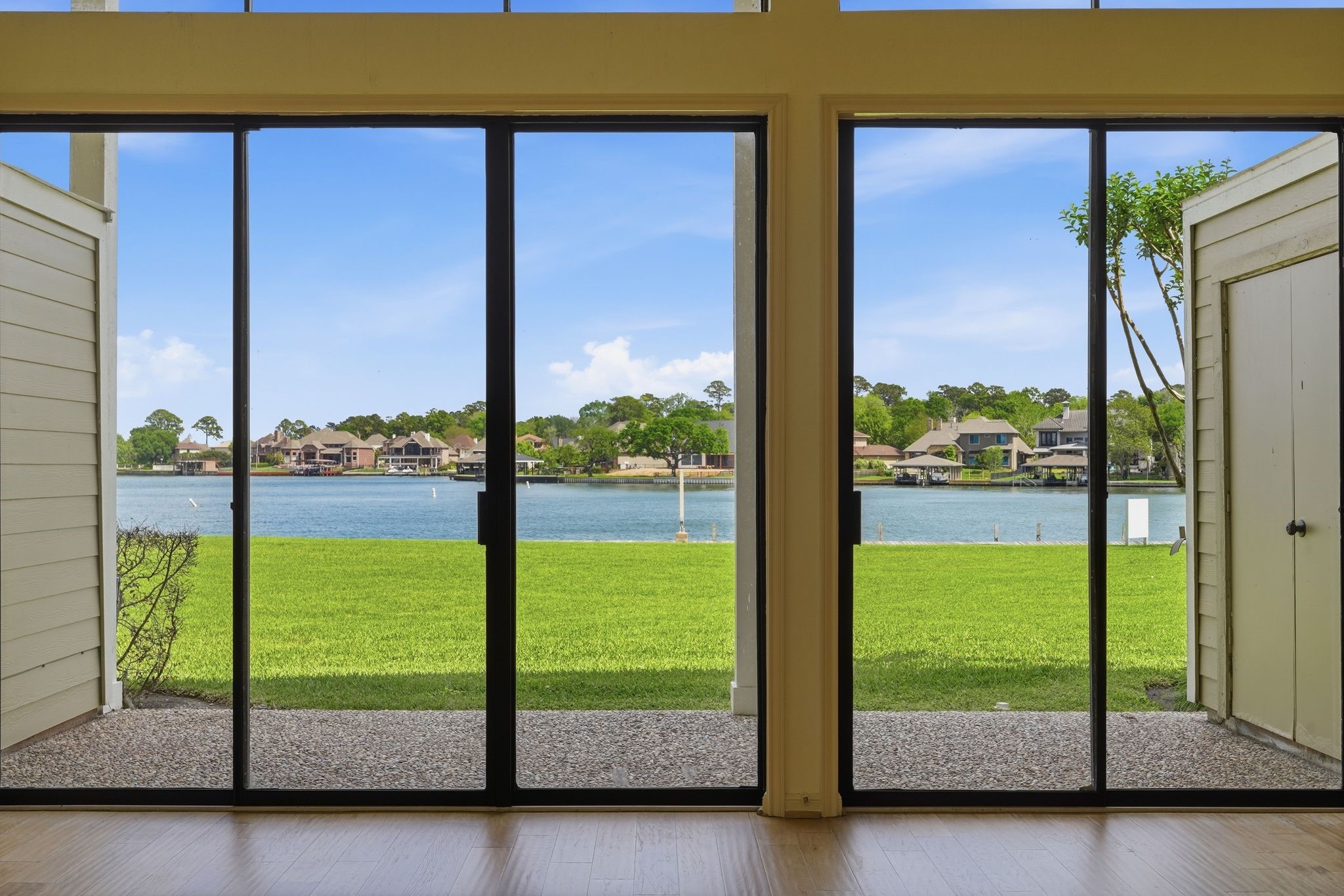 134 April Point Drive South Conroe, TX 77356 - Photo 6 of 50