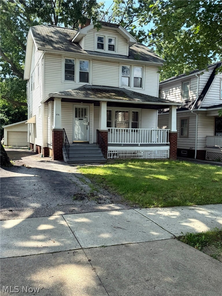 974 Elbon Road Cleveland Heights, OH 44121 - Photo 2 of 33 Gallery Image 2