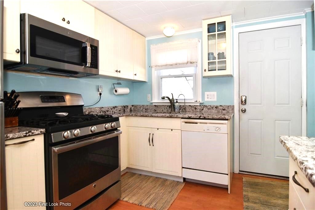 43 Ram Island Road Charlestown, RI 02813 - Photo 9 of 39