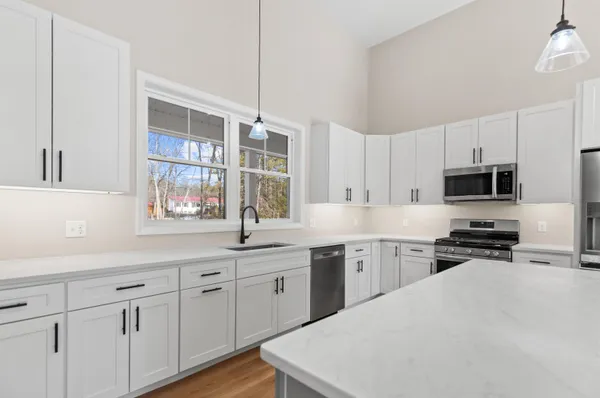 $875,000 | 80 Hatch Corner Road, Meredith, NH 03253