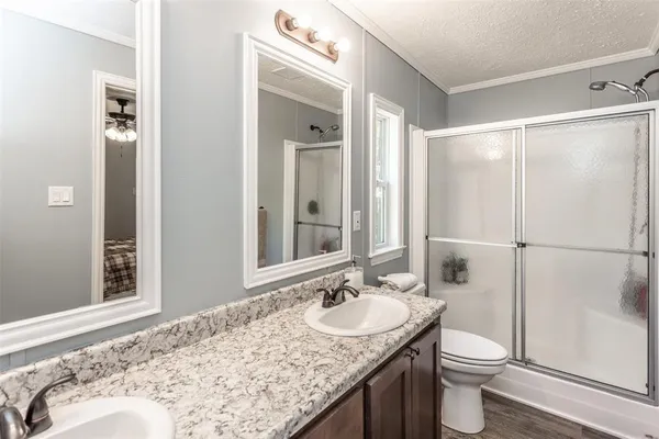 $825,000 | 100 Shawnee Trail West, Whitesboro, TX 76273