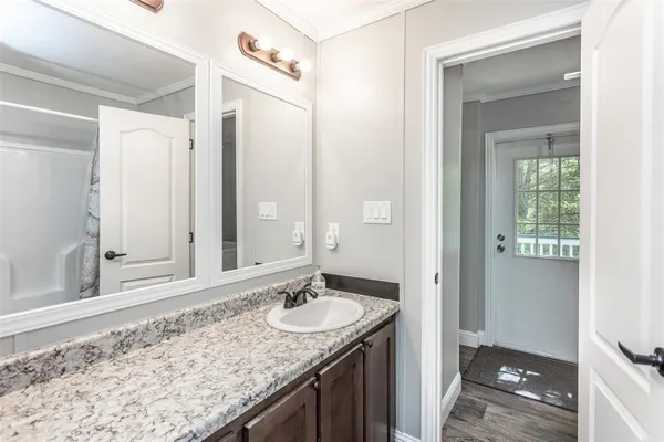 $825,000 | 100 Shawnee Trail West, Whitesboro, TX 76273