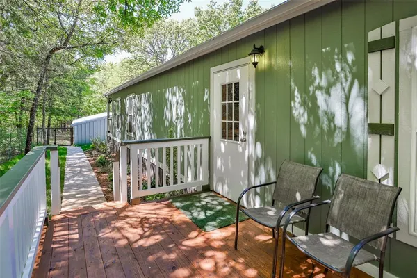 $825,000 | 100 Shawnee Trail West, Whitesboro, TX 76273