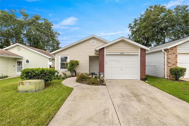 $225,000 | 3922 Northeast 22nd Lane, Ocala, FL 34470