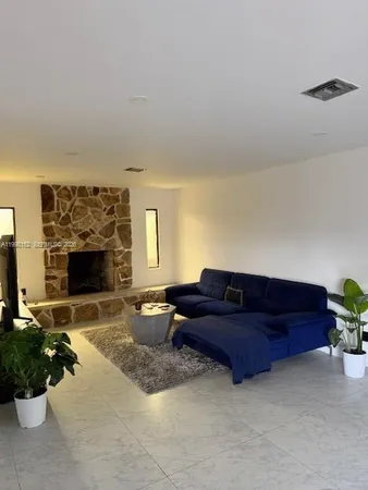$4,000 | 1267 Scottsdale Road South, West Palm Beach, FL 33417