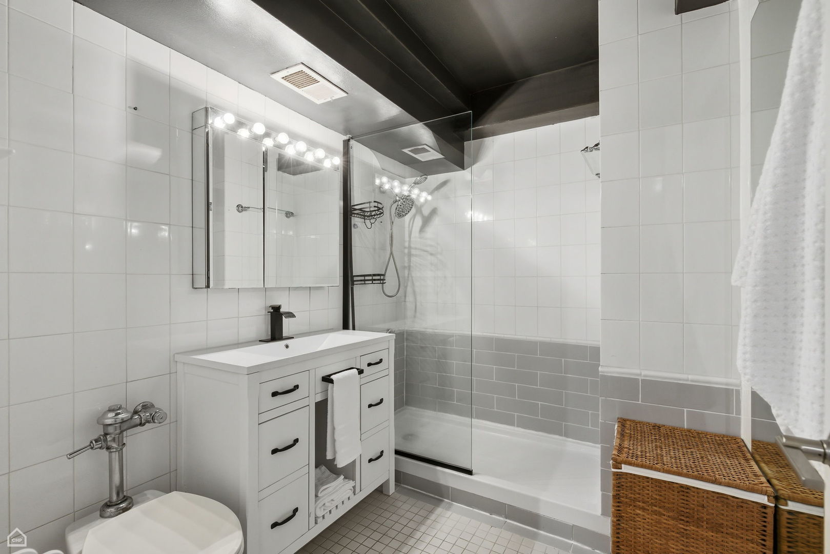 5801 North Sheridan Road, Unit 7B Chicago, IL 60660 - Photo 11 of 20