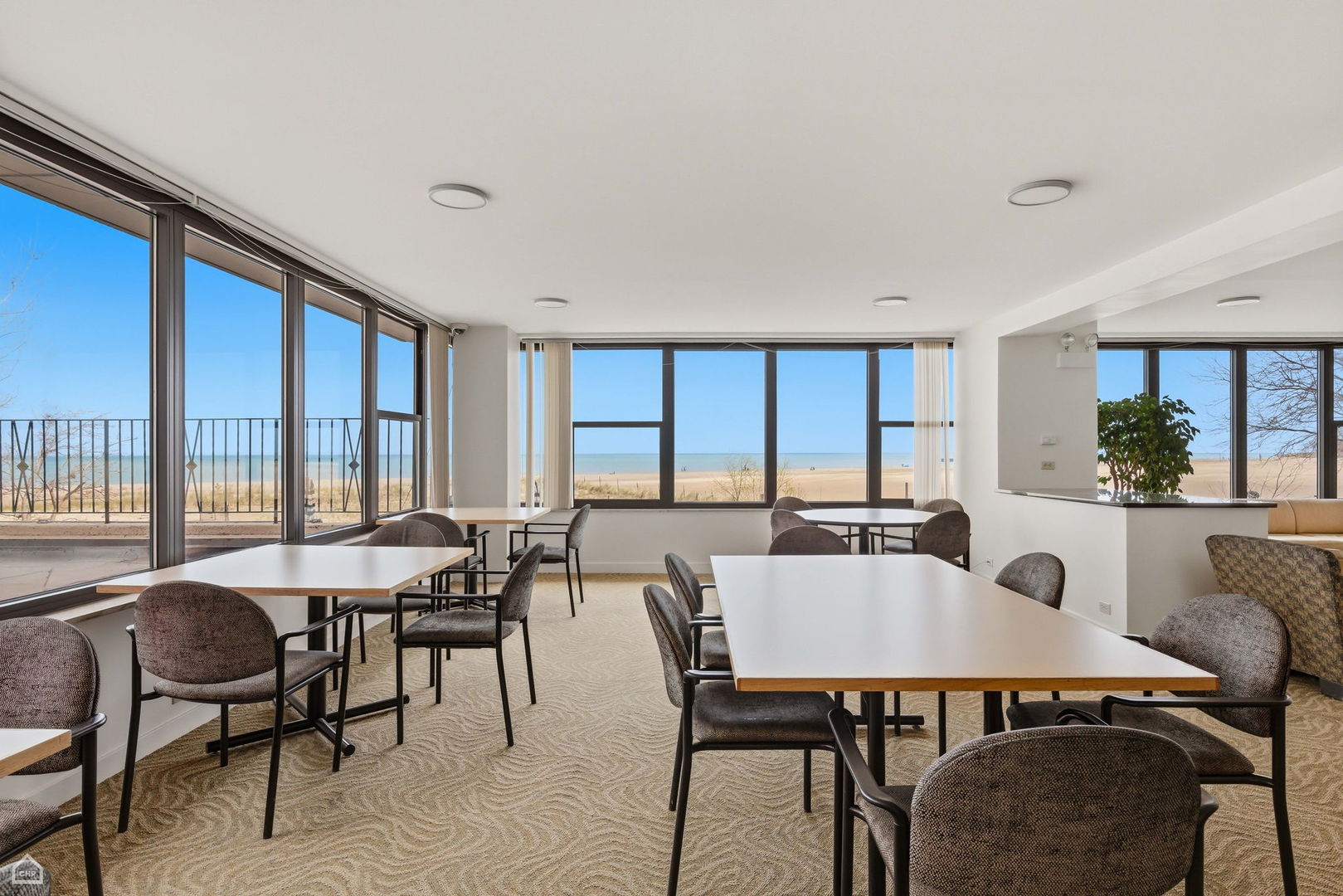 5801 North Sheridan Road, Unit 7B Chicago, IL 60660 - Photo 19 of 20