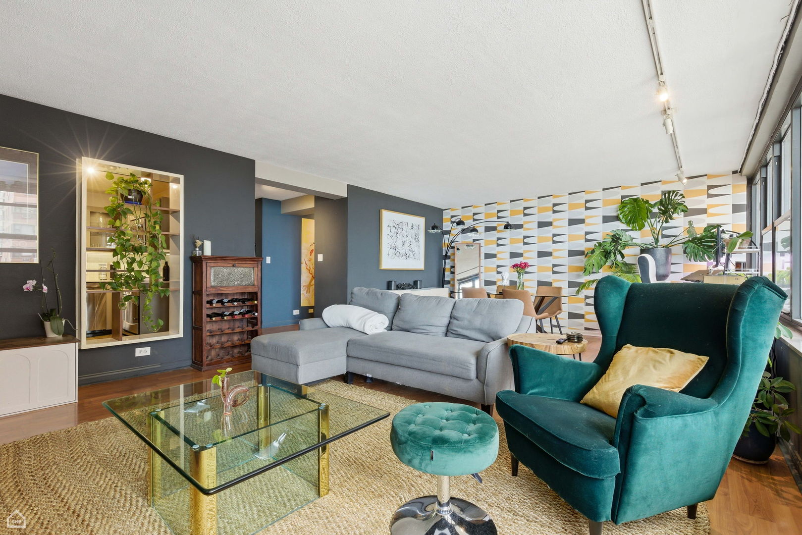 5801 North Sheridan Road, Unit 7B Chicago, IL 60660 - Photo 4 of 20