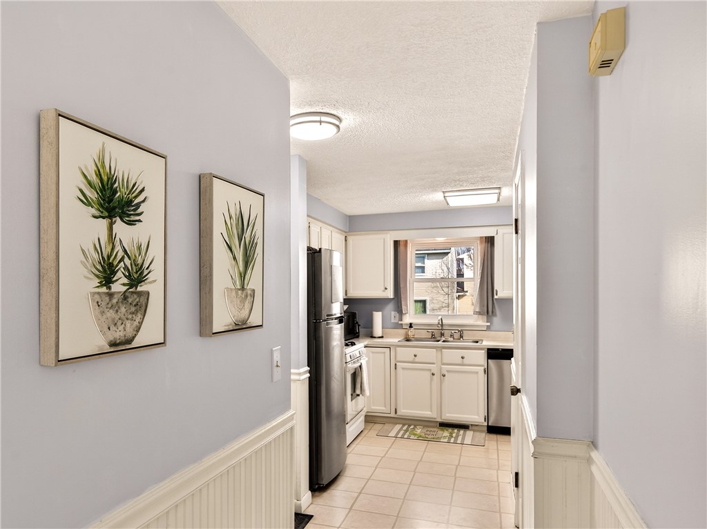 152 Fawn Lane Webster, NY 14580 - Photo 15 of 30 Looking into the kitchen