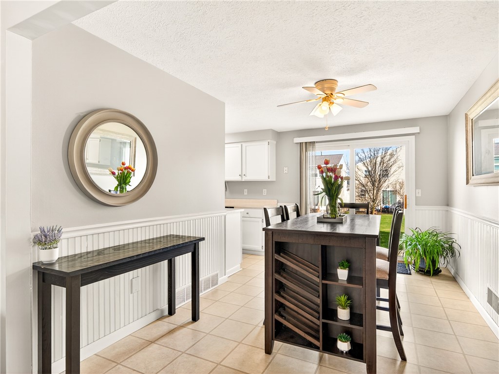 152 Fawn Lane Webster, NY 14580 - Photo 6 of 30 Dining Room toward rear patio