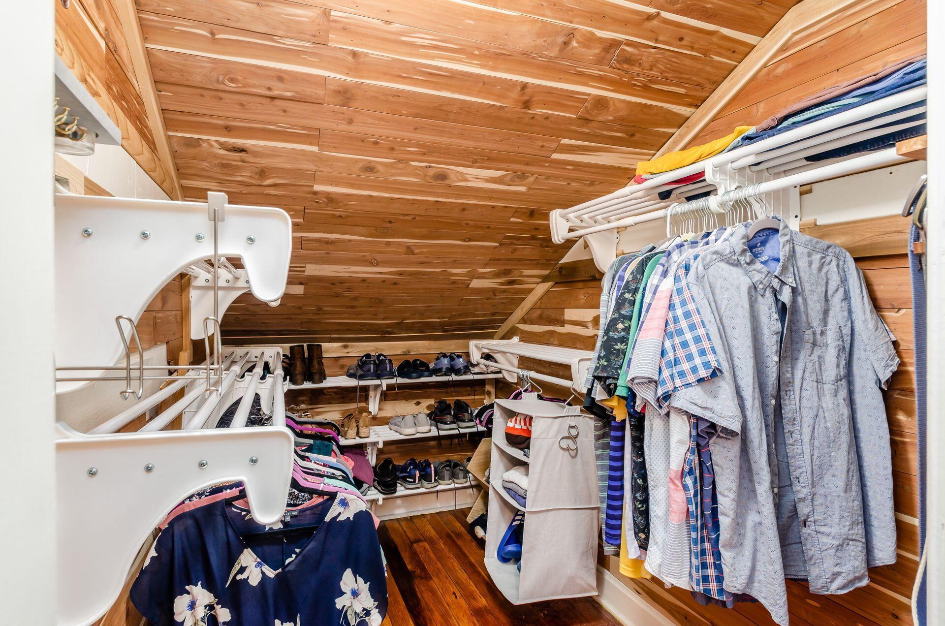 78 Brevoort Road Columbus, OH 43214 - Photo 24 of 55 Walk-in Closet