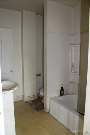 $199,900 | 207-221 Washburn Street, Lockport City, NY 14094