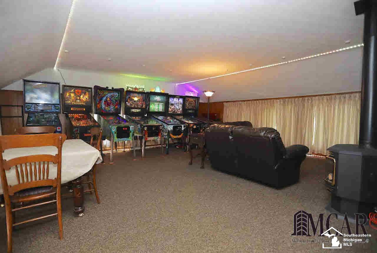 7586 Douglas Road Lambertville, MI 48144 - Photo 14 of 28 21374344-13.JPG