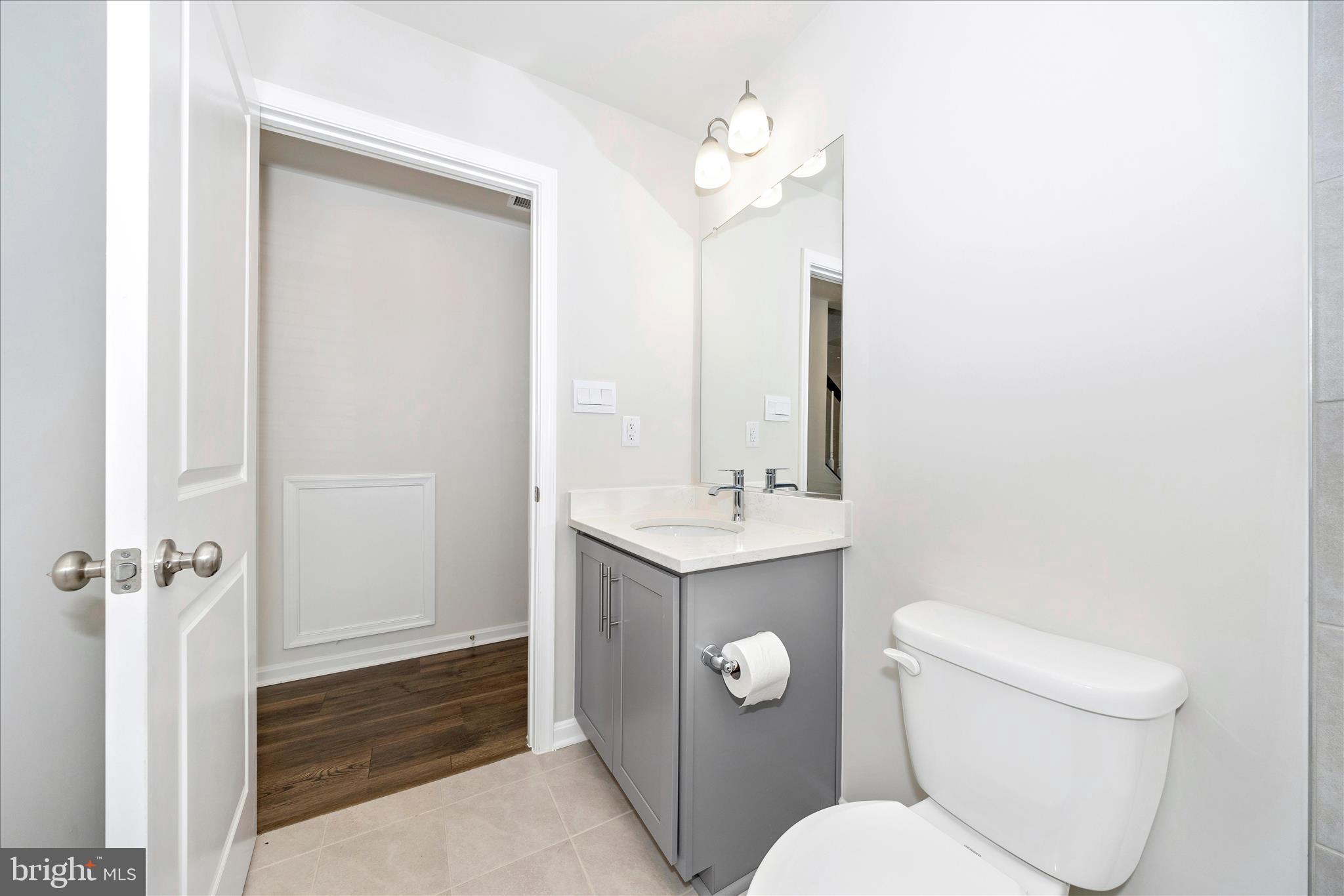 726 Compass Way Frederick, MD 21701 - Photo 10 of 55 Level 1 Bath 2