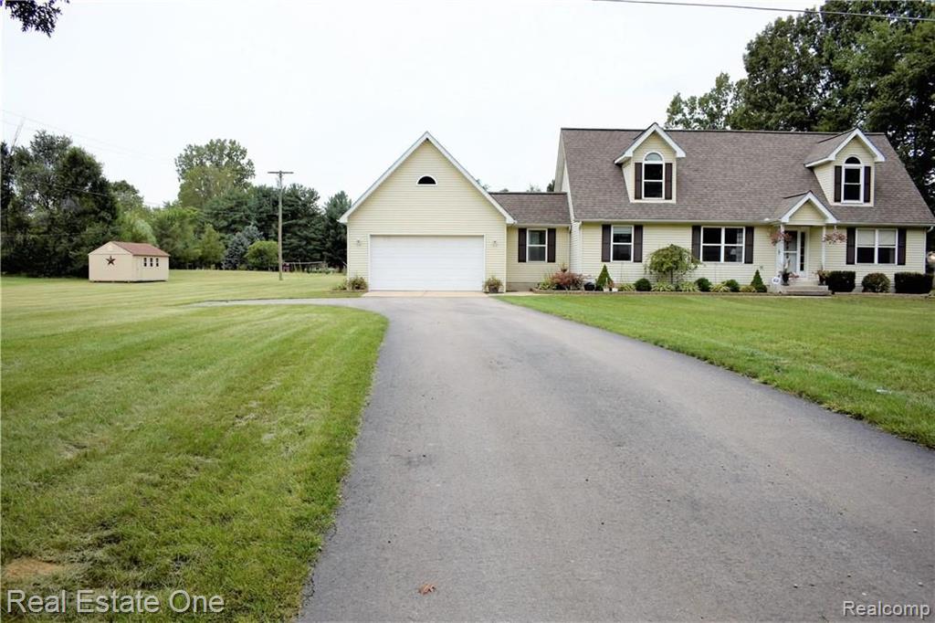 19200 Clark Road Belleville, MI 48111 - Photo 2 of 34