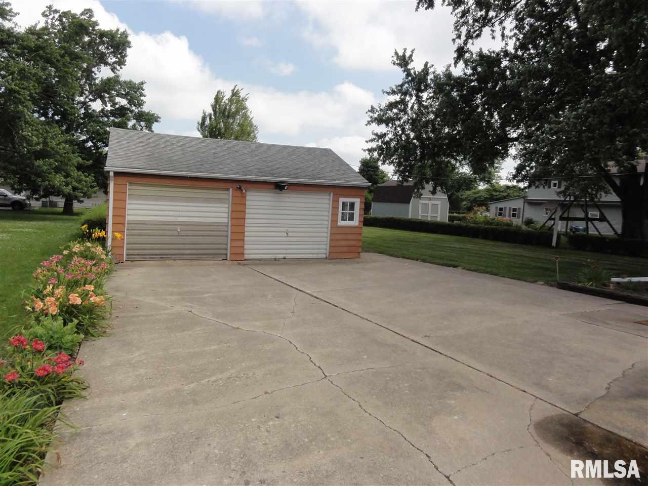 5601 Legion Hall Road Dunlap, IL 61525 - Photo 3 of 29 Gallery Image 3