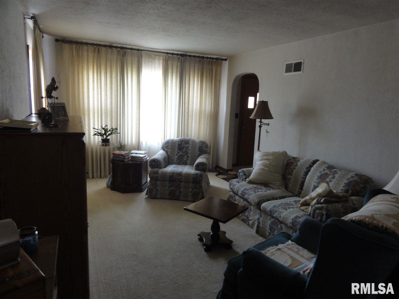 5601 Legion Hall Road Dunlap, IL 61525 - Photo 9 of 29 Gallery Image 9