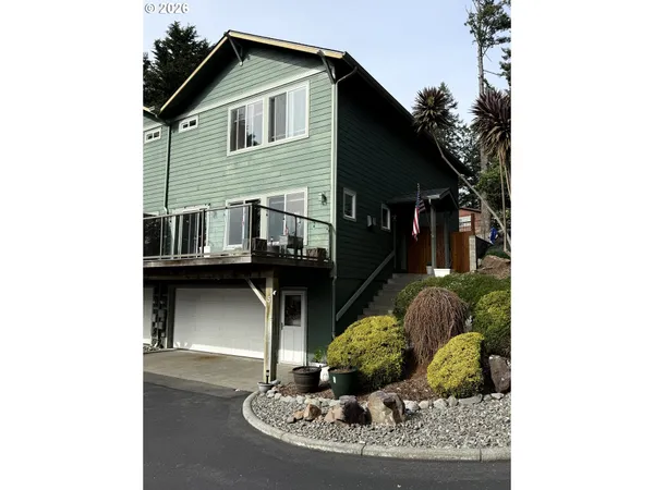 $385,000 | 815 Old County Road, Unit 5, Brookings, OR 97415