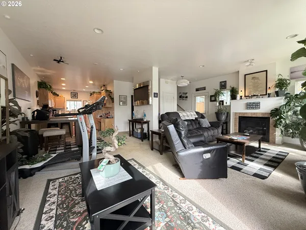 $385,000 | 815 Old County Road, Unit 5, Brookings, OR 97415