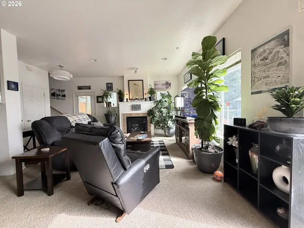 $385,000 | 815 Old County Road, Unit 5, Brookings, OR 97415