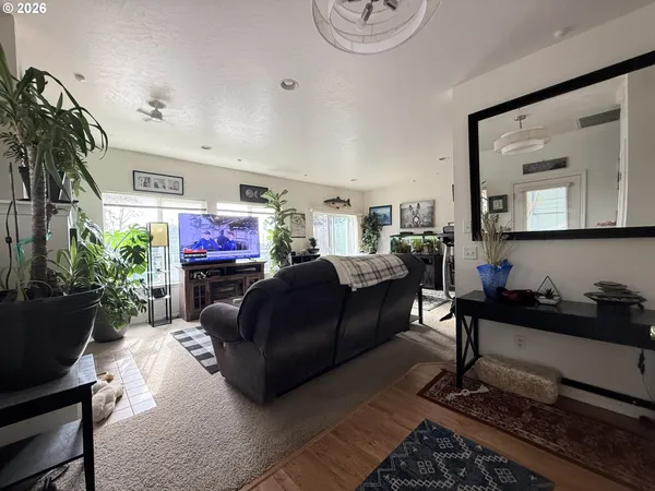 $385,000 | 815 Old County Road, Unit 5, Brookings, OR 97415