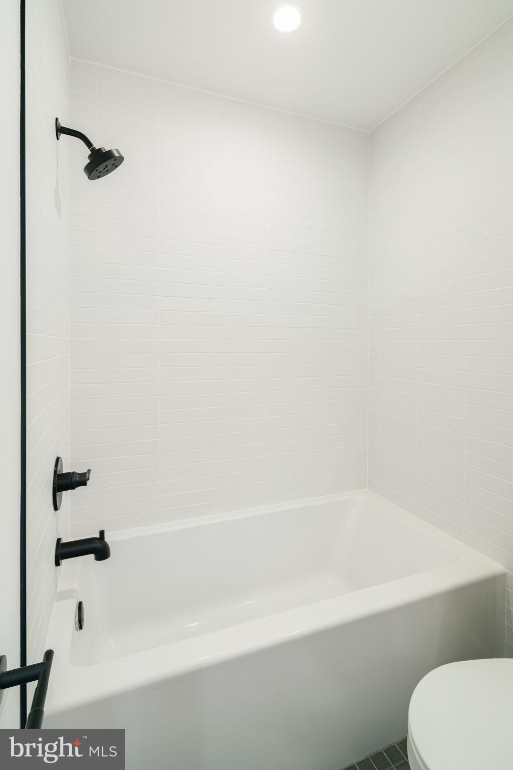 826 McClellan Street Philadelphia, PA 19148 - Photo 19 of 30 Gallery Image 19