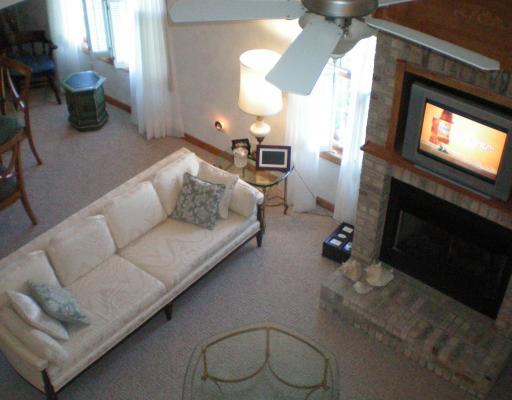 2231 Ridge Road McKeesport, PA 15135 - Photo 12 of 18 Living Room.