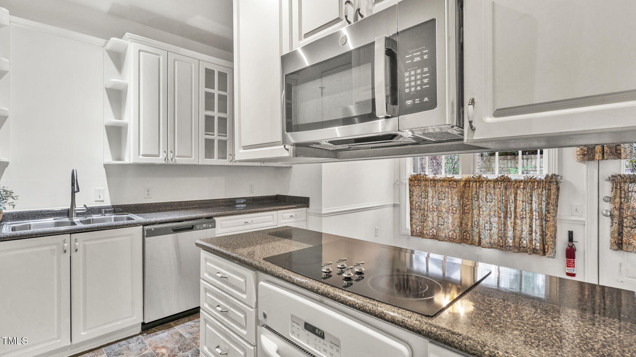 127 Presidents Drive Durham, NC 27704 - Photo 14 of 33 22-web-or-mls-127-northwest-presidents-d