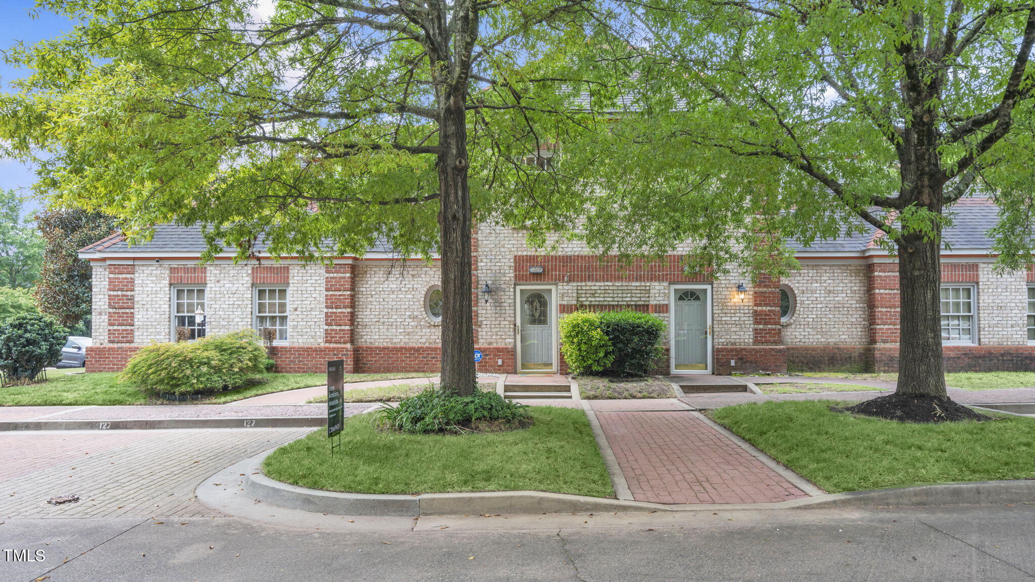 127 Presidents Drive Durham, NC 27704 - Photo 3 of 33 2-web-or-mls-127-northwest-presidents-dr