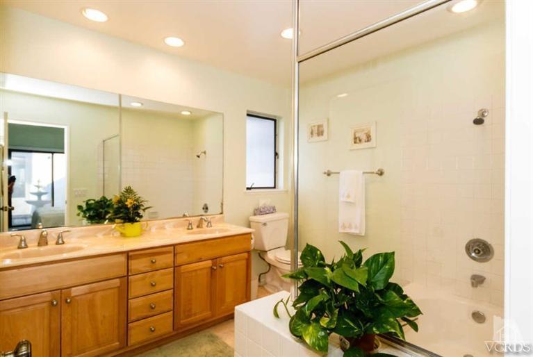 2469 Pinewood Place Simi Valley, CA 93065 - Photo 7 of 12 Additional Photo