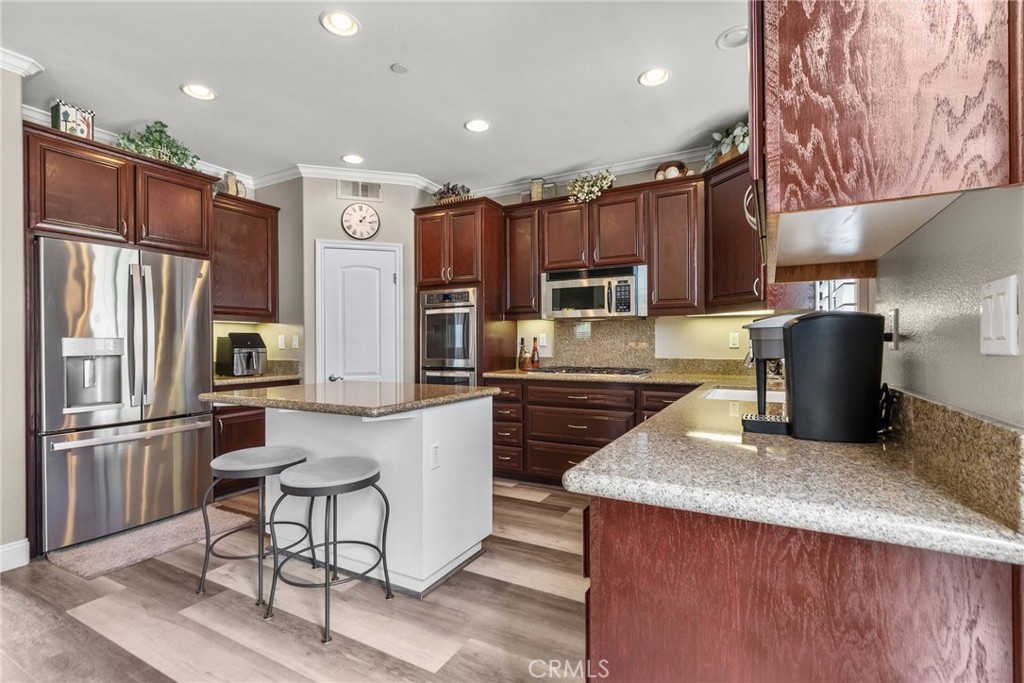 2092 Nohl Ranch Road Orange, CA 92867 - Photo 14 of 38