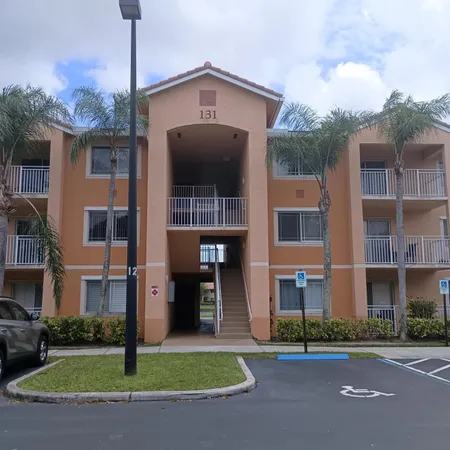 $1,650 | 131 Southwest Palm Drive, Unit 201, Port St. Lucie, FL 34986